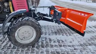 Belarus 820 + pług do śniegu 2.5m