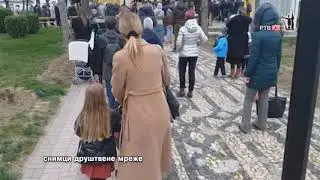Prilog   RTVKV   I pored zabrane vernici na Mladence u velikom broju u porti crkve u Kraljevu