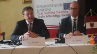 G&uuml;nther Platter beim Evtz Ausschuss der Europaregion im Schloss Toblino