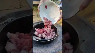 Dutch Oven Rotwein Gulasch #shorts