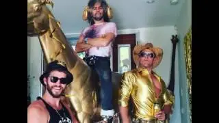 Naked painting a gold horse &mdash; inside Miley Cyrus and Liam Hemsworth&rsquo;s bizarre party
