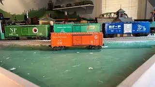 Why I Prefer Lionel’s MPC Era Boxcars Over Postwar Boxcars