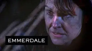 Emmerdale - Emma Delivers Moira's Baby as the Barn Burns