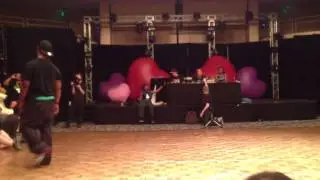 FWA 2013 Floor Wars -Finals- Phor vs Syd Stoat