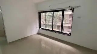 Large 1 Bhk master room on Rent in Khar West between Linking Road and sv road