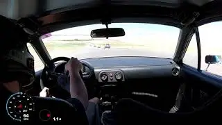 95 HP Miata Vs C7 Corvette Thunderhill West