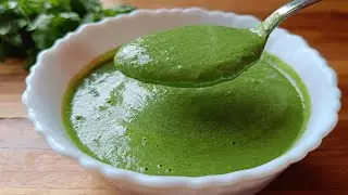 How to Make Restaurant-Style Coriander Mint Chutney for Snacks & Chaat | Refreshing Green Chutney