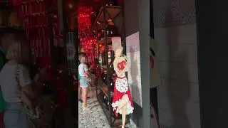 Необычный ликерный бар в Киеве &laquo;П&rsquo;яна вишня&raquo;. Unusual bar in Kiev, Ukraine &ldquo;Drunk cherry&rdquo;