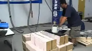 Vacuum Lift Assist for Signature Bundles