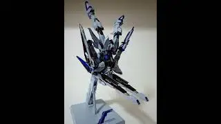 Freedom Gundam Action Pose #gundam #gunpla #gunplacustom #gunplabuilder #shorts #gundamseed