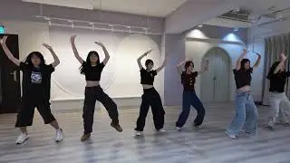 MEOVV ~ HANDS UP 1