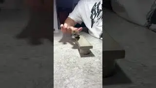 Level ledges has the smoothest fingerboard concrete. Prove me wrong please 😏 #tinyhawk #levelledge