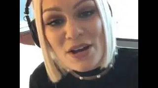 Jessie J Flashlight- Karaoke