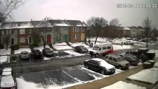 MetroAccess driver slips on ice