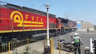 FCCA LOCOS  EX NORFOLK SOUTHERN 1032 GE C39-8  (CALIPE RIZO PATR&Oacute;N) & VILLARES # 701