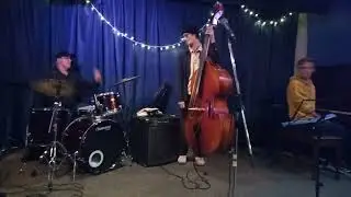 Luis Voisin drummer Toronto ( Tranzac jam Session) Toronto Canada 
