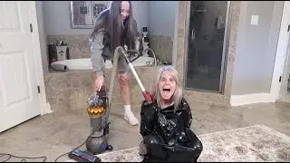 WE TRIED WELLNESS SHOTS AND THE TRASH BAG WITH A VACCUM CHALLENGE | VLOG 14