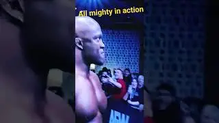Negro Hercules Bobby Lashley in action