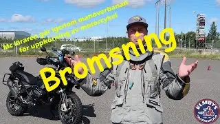 Mc-l&auml;raren k&ouml;r bromsningen p&aring; uppk&ouml;rningen med BMW R1250GS