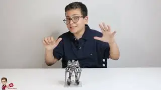 the Igen Techie unboxing and reviewing Boda Studio DMK Sideswipe Transformers Dark Of The Moon