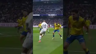 MBAPP&Eacute; is just class 🤌
