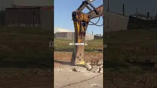 HEAVY HITTERS HITACHI!! Zaxis 330 breaking through concrete with ease! #excavator #hitachi #hammer