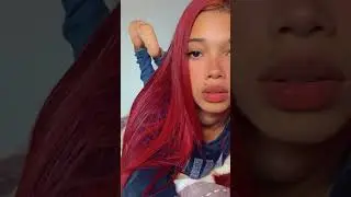 tag dos p&eacute;s, Link in the bio