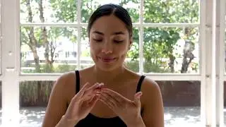 Skin Regimen Tripeptide Cream Application