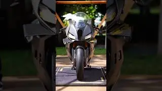 BMW Concept RR🖤💛