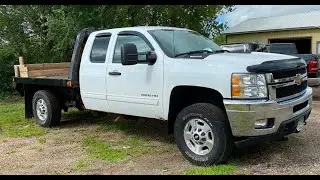 2011 Chevrolet 2500HD Extended Cab 4X4 With Flatbed
