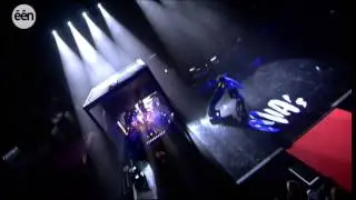 De MIA's 2008: The black box revelation - Never alone always together
