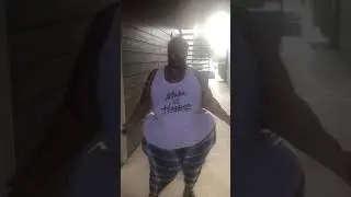 My famous walk away (Mshollywoodtexas) 🥰