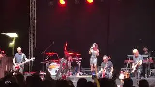 Letojanni: Giusy Ferreri canta 'Novembre'