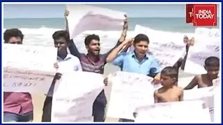 Students Protest Against Hydrocarbon Project & Farmers Distress At Marina Beach