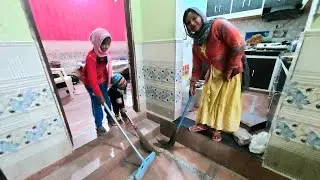 😥मेरे दिल्ली वाले नए घर की क्या हालत हो गई है? पहुचते ही साफ सफाई में फैमिली लग गई