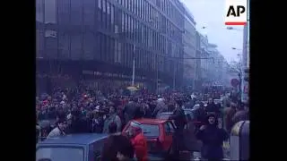SERBIA: PRO-DEMOCRACY PROTESTERS ALTER THEIR TACTICS UPDATE