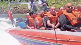 Entre conosco dentro das Cataratas do Iguaçu 
