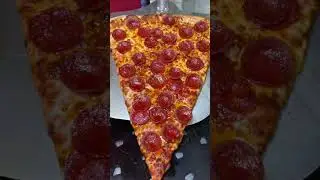 DC Eats/Amazing Jumbo Beef Pepperoni Slice🔥 #Foodie #foodielife #pizza #foodreview #foodbloggers