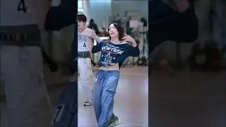 #Toigo#BLUE CHECK #kpop #랜덤플레이댄스 #dance #랜플댄스 #코엑스 #20251220
