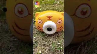 Cute battery operated mini bubble camera with light and music