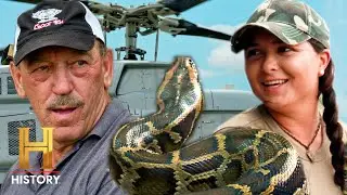 Pickle is TERRIFIED of This Helicopter! | Swamp People: Serpent Invasion (S5) | History