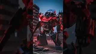 Oh no! Optimus Prime got shot and is badly damaged. #transformers #toys