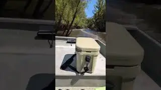 Came Around the Corner Too Hot #FishingFail #BoatLife #YouTubeShorts #FunnyOutdoors #SouthernFishing