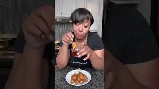 Блины и сосиска на палочке! Корн-доги на завтрак!