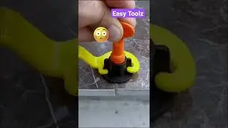 Tiles holder #shorts #ytshorts #trendingshorts #youtubeshorts #trendingvideos #housetiles #housetool
