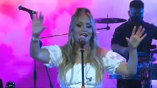 Karina la princesita Streaming - Sin vergüenza/corazón mentiroso