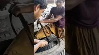 Amazing Tyre Cutting Skills | How to Convert Tyre into Scrap