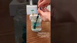 Oddly satisfying: cleaning out ink from a fountain pen #shorts #oddlysatisfying