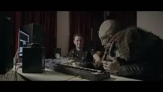 Boaz van de Beatz being a great teacher! 👽