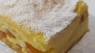 Placinta cu iaurt sau lapte acru - cea mai usoara si rapida reteta de placinta